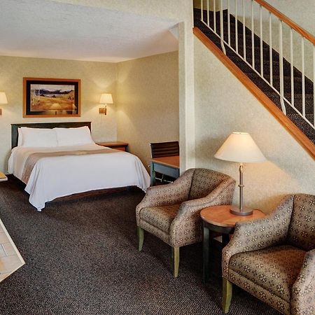 Lakeview Inns & Suites - Hinton Buitenkant foto