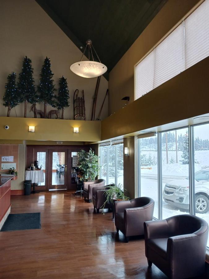 Lakeview Inns & Suites - Hinton Buitenkant foto
