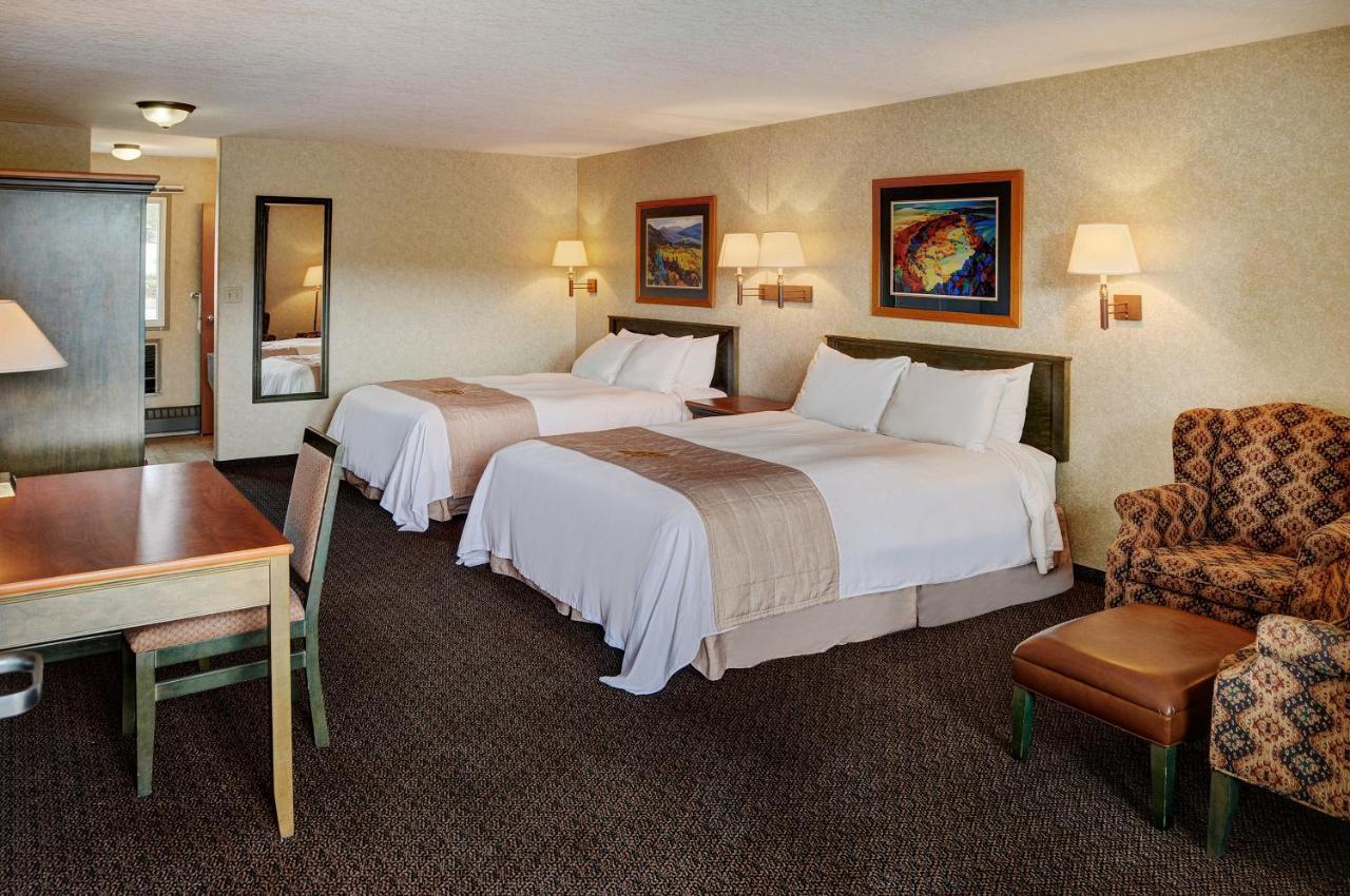Lakeview Inns & Suites - Hinton Buitenkant foto
