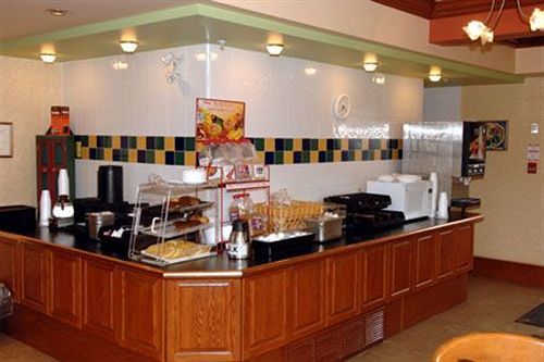 Lakeview Inns & Suites - Hinton Buitenkant foto