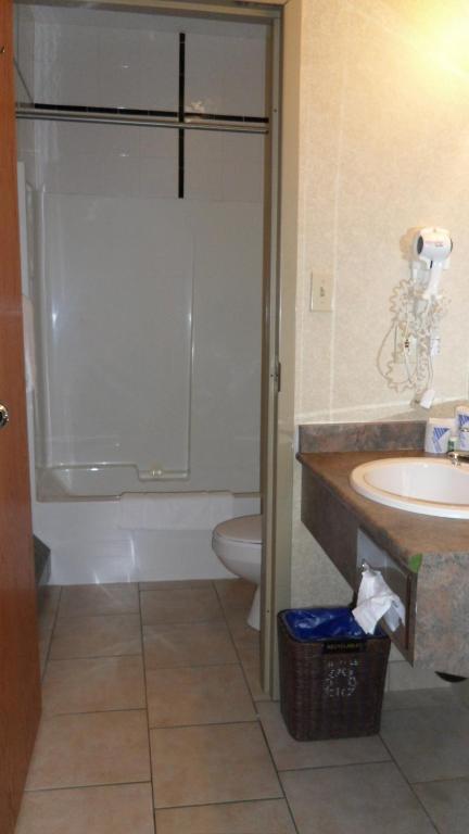 Lakeview Inns & Suites - Hinton Kamer foto
