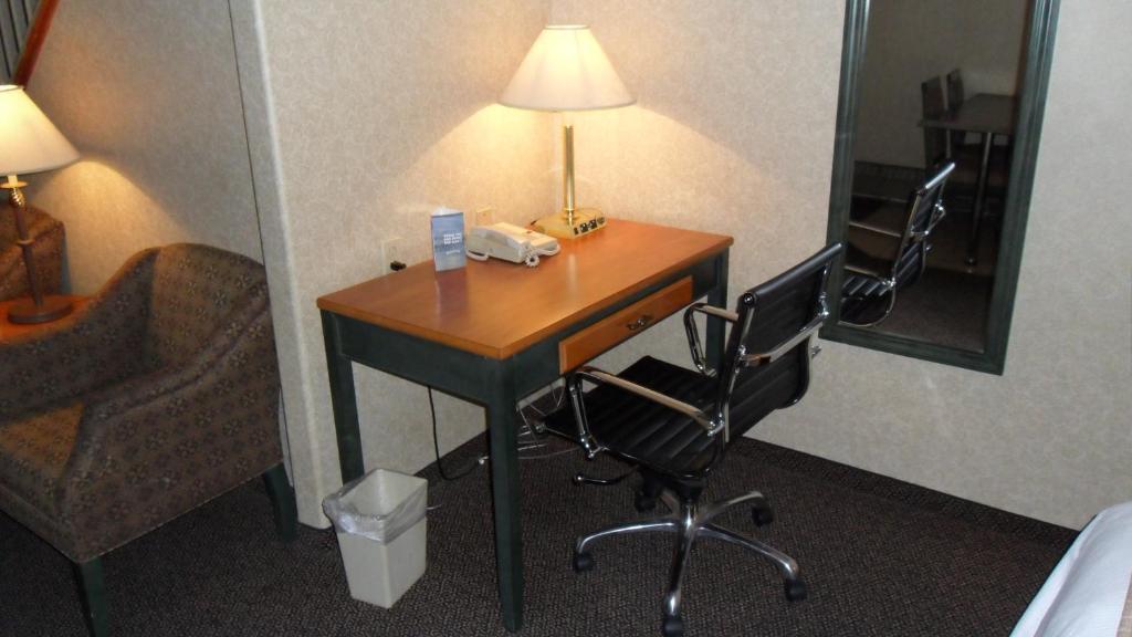 Lakeview Inns & Suites - Hinton Kamer foto