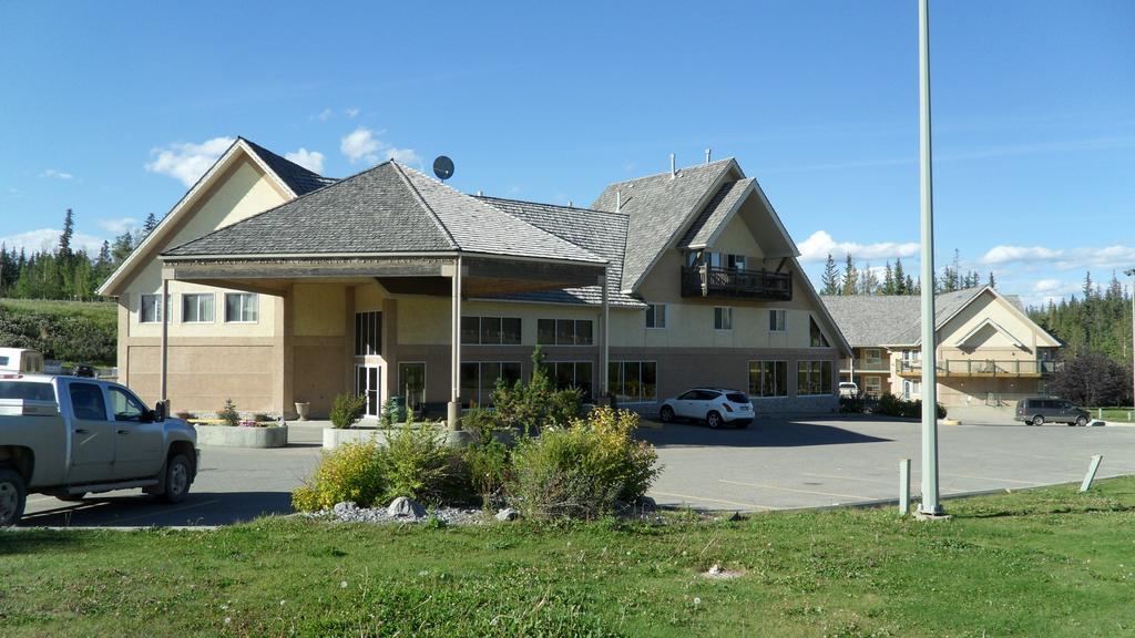 Lakeview Inns & Suites - Hinton Buitenkant foto